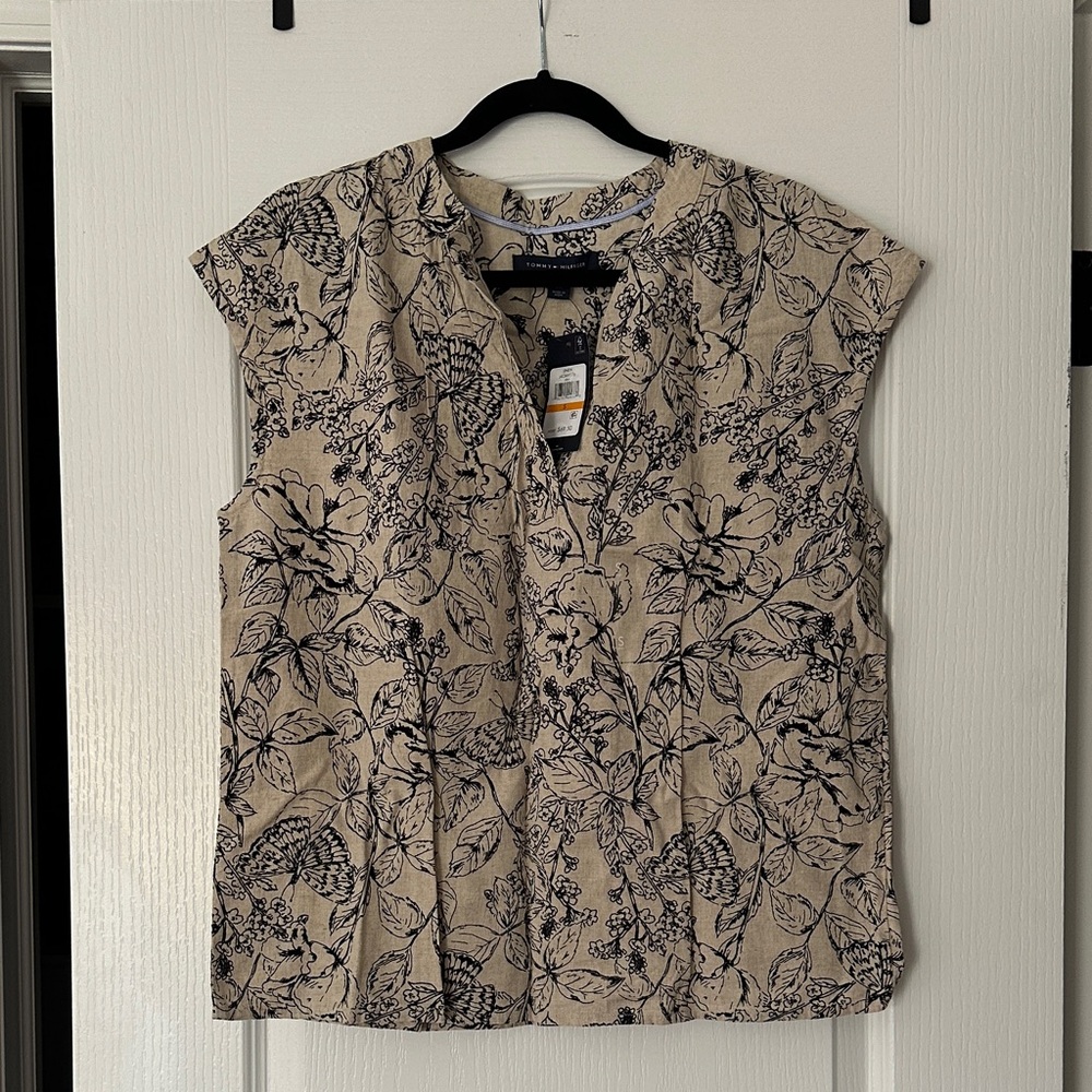 Tommy Hilfiger Beige Sleeveless V-Neck Floral Print Top